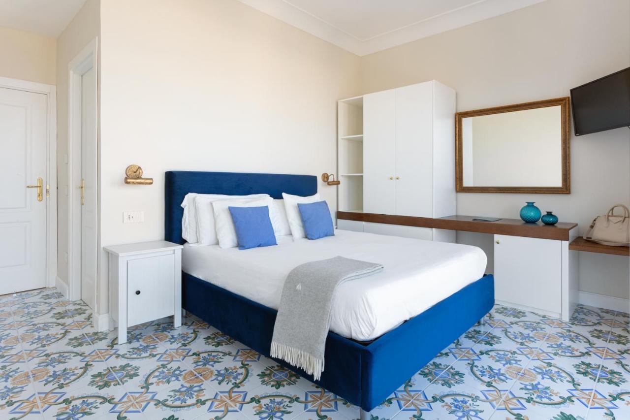 קסטלמרה די סטביה Experience Boutique Hotel - Villa Cimmino מראה חיצוני תמונה
